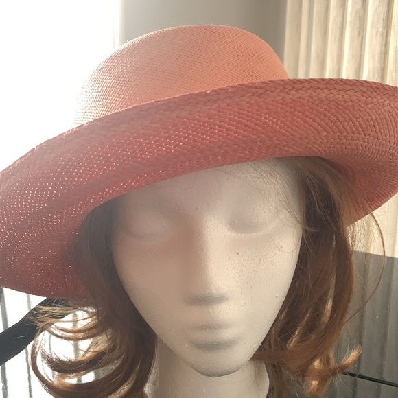 Love the retro Annie Hall pink straw hat and the wear-with-everything style! - Picture 5 of 6